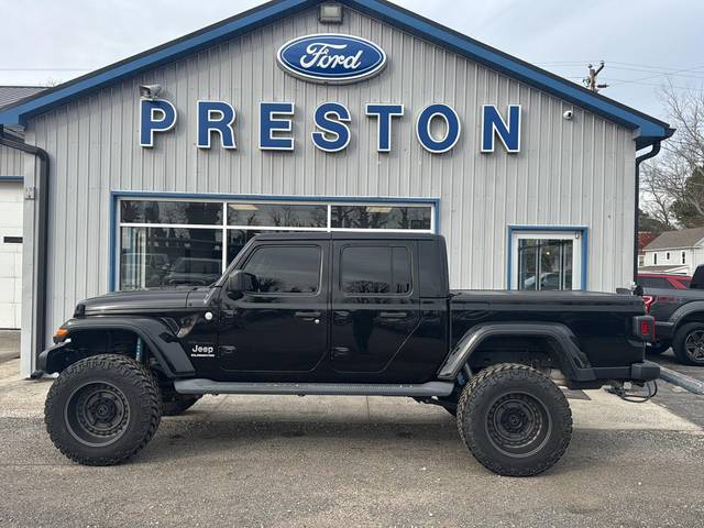 2020 Jeep Gladiator Overland 4WD photo