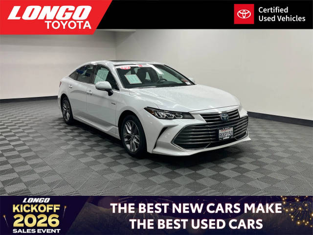 2019 Toyota Avalon Hybrid XLE FWD photo