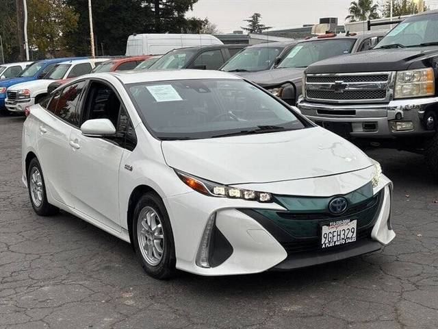2019 Toyota Prius Prime Premium FWD photo