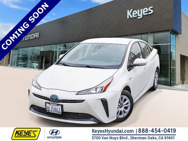 2019 Toyota Prius LE FWD photo