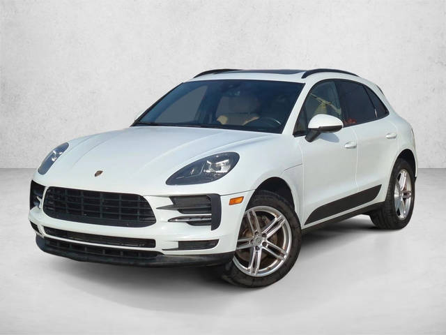 2019 Porsche Macan  AWD photo