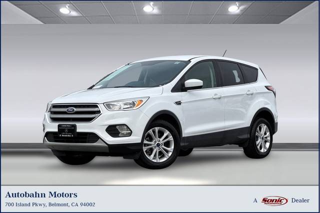 2017 Ford Escape SE 4WD photo