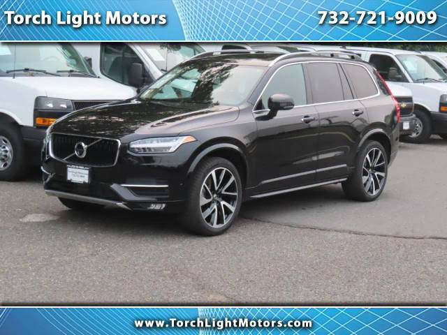 2019 Volvo XC90 Momentum AWD photo