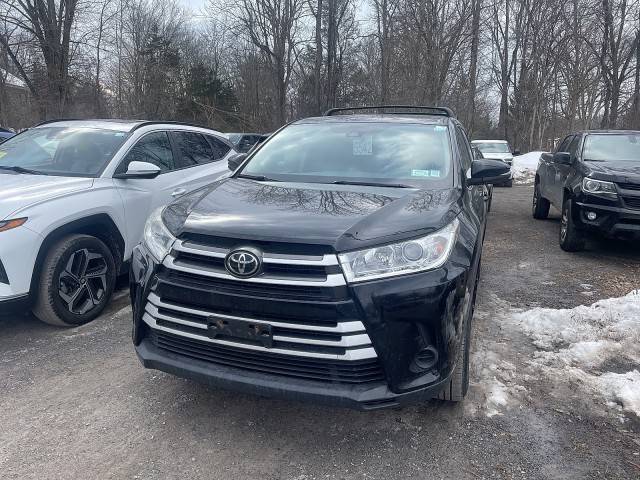 2019 Toyota Highlander LE AWD photo