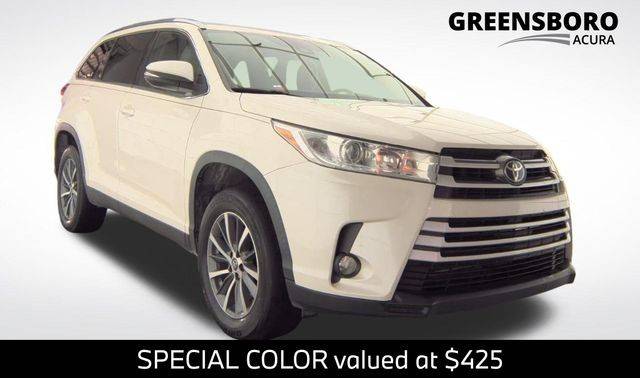 2019 Toyota Highlander XLE FWD photo