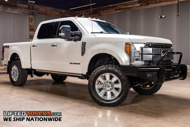 2019 Ford F-350 Super Duty Platinum 4WD photo