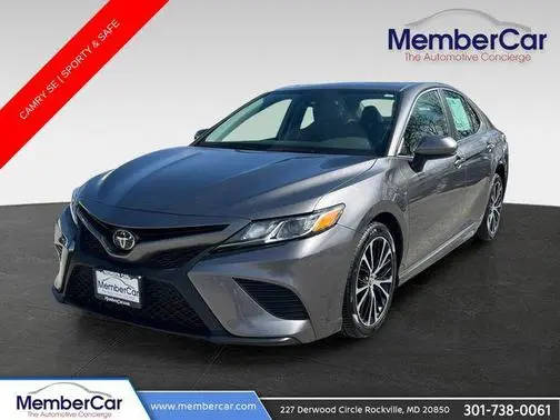 2019 Toyota Camry SE FWD photo