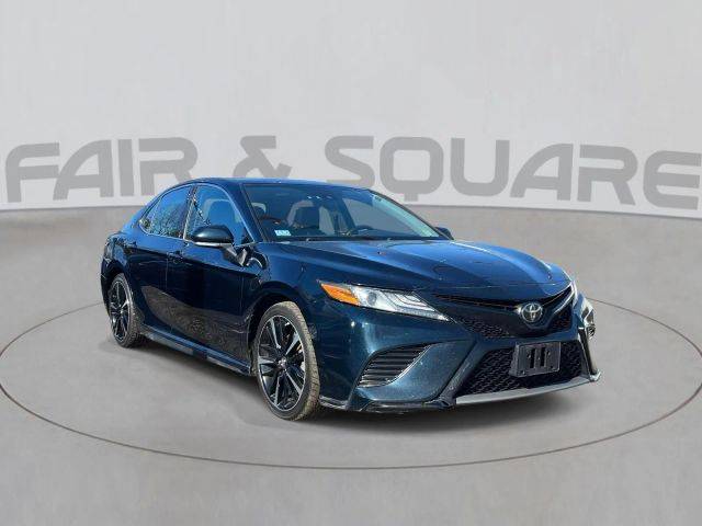 2019 Toyota Camry XSE FWD photo