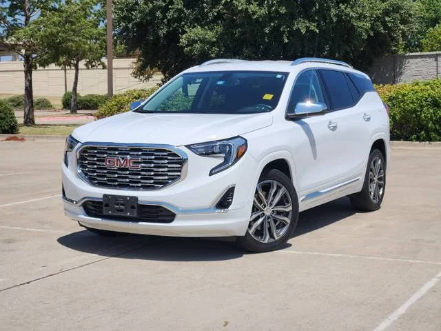 2019 GMC Terrain Denali FWD photo