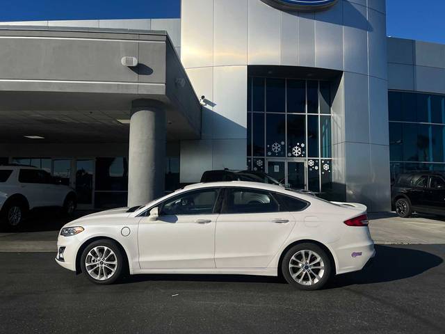 2019 Ford Fusion Energi Titanium FWD photo