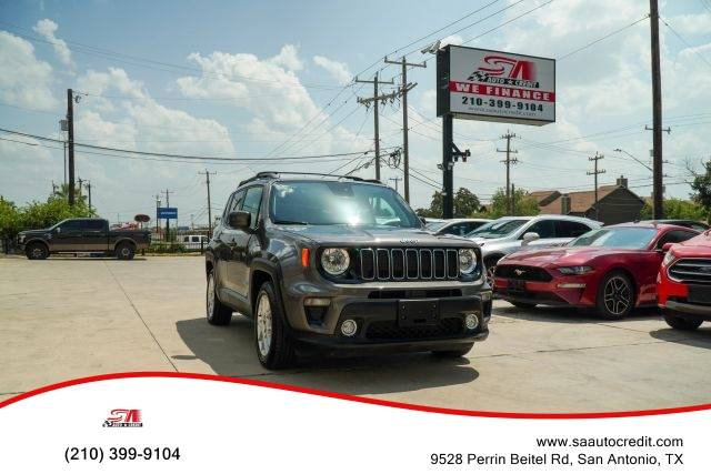 2019 Jeep Renegade Latitude FWD photo