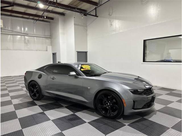 2019 Chevrolet Camaro 1LT RWD photo