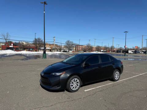 2017 Toyota Corolla LE FWD photo