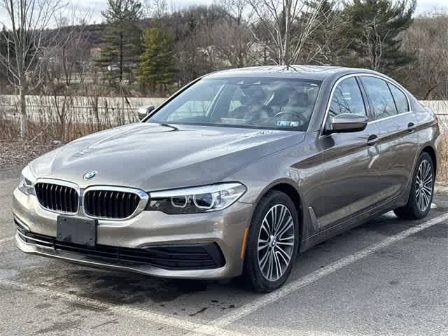 2019 BMW 5 Series 530i xDrive AWD photo