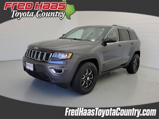 2017 Jeep Grand Cherokee Laredo RWD photo