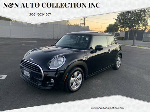 2016 MINI Hardtop 2 Door FWD photo