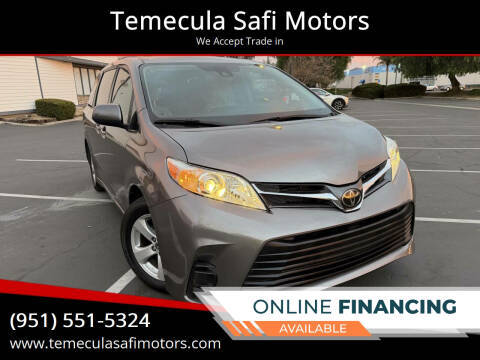 2020 Toyota Sienna LE FWD photo