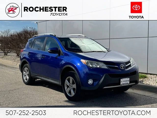 2015 Toyota RAV4 XLE AWD photo