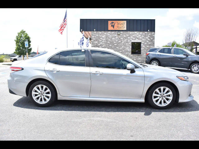 2019 Toyota Camry LE FWD photo