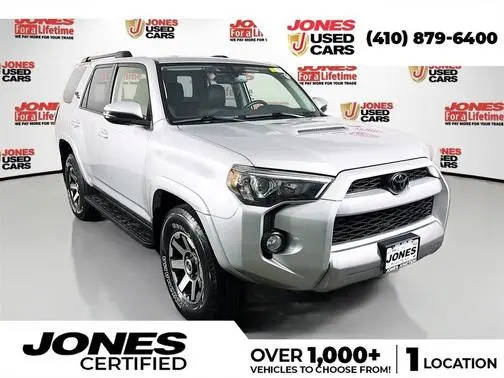 2019 Toyota 4Runner SR5 4WD photo