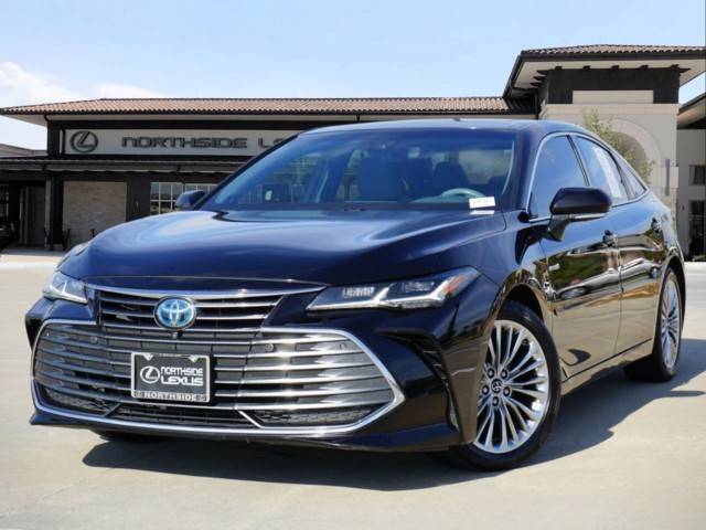 2019 Toyota Avalon Hybrid Limited FWD photo