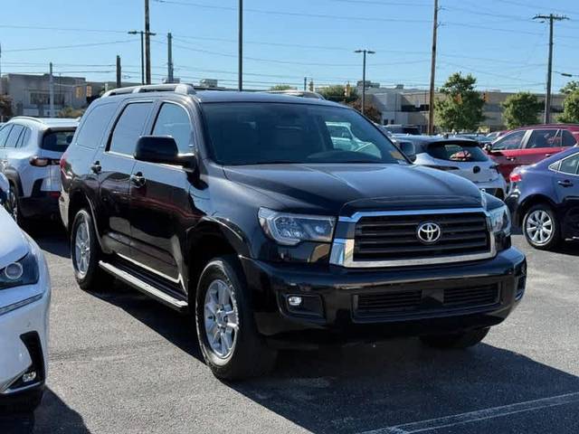 2019 Toyota Sequoia SR5 4WD photo