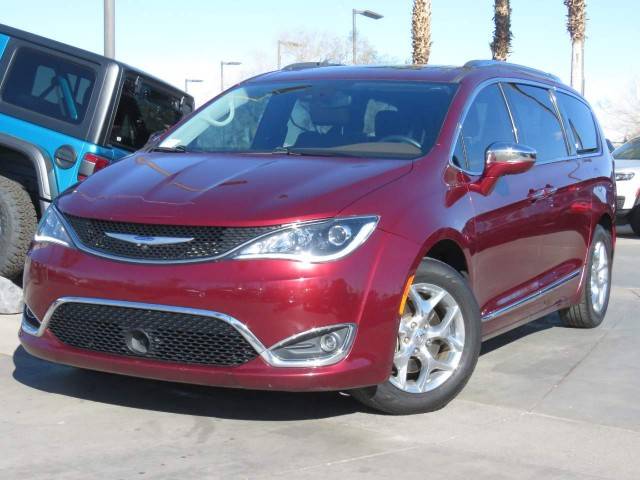 2019 Chrysler Pacifica Minivan Limited FWD photo