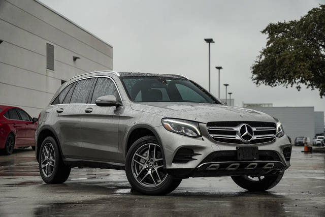 2019 Mercedes-Benz GLC-Class GLC 300 AWD photo