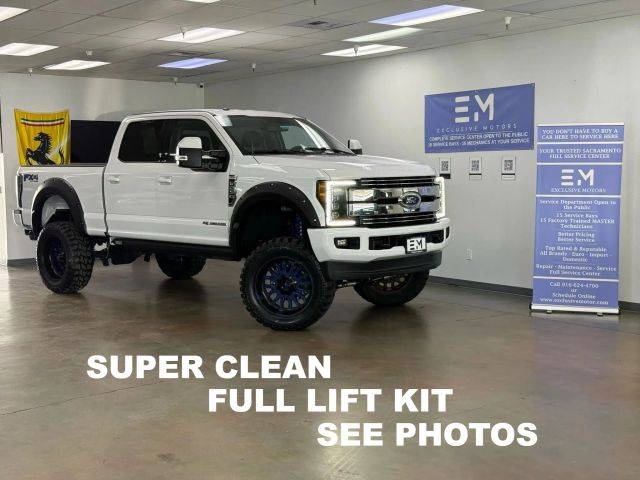 2018 Ford F-250 Super Duty LARIAT 4WD photo