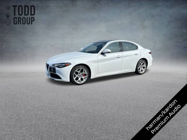 2019 Alfa Romeo Giulia Ti AWD photo