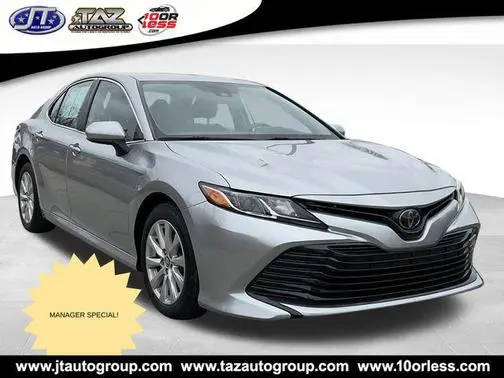 2019 Toyota Camry LE FWD photo