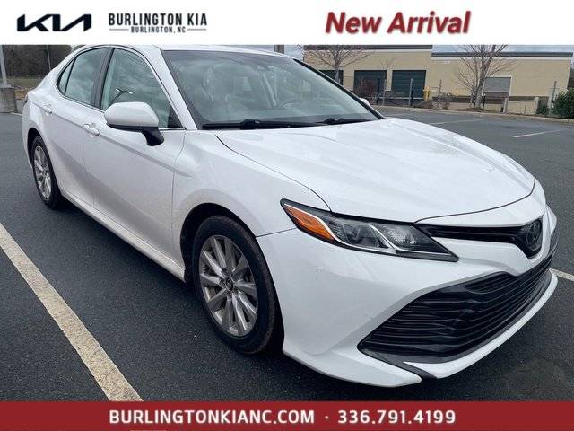 2019 Toyota Camry LE FWD photo