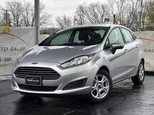 2015 Ford Fiesta SE FWD photo