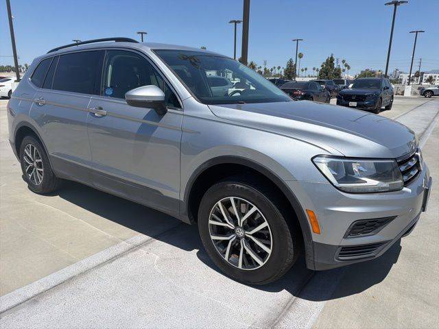 2019 Volkswagen Tiguan SE FWD photo