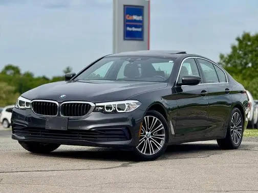2019 BMW 5 Series 530i xDrive AWD photo