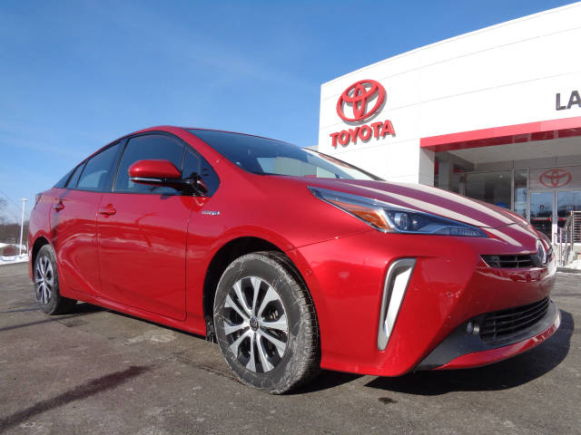 2019 Toyota Prius LE AWD photo