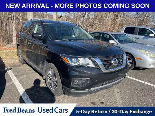 2019 Nissan Pathfinder S 4WD photo