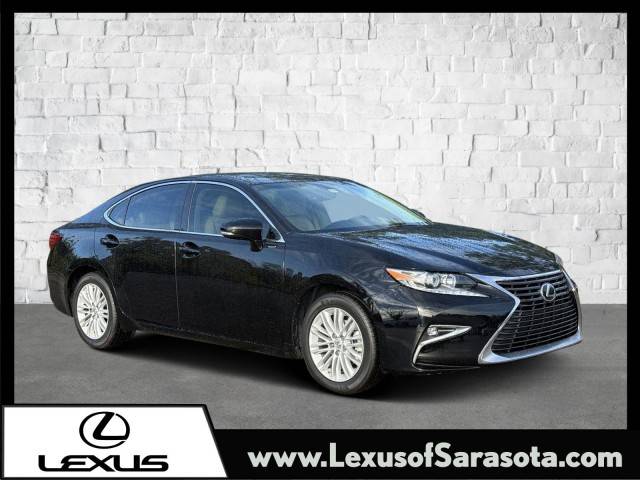 2016 Lexus ES  FWD photo