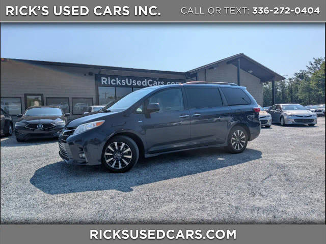 2020 Toyota Sienna XLE Premium AWD photo