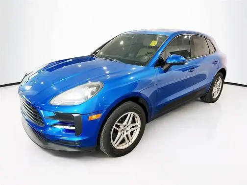 2019 Porsche Macan  AWD photo