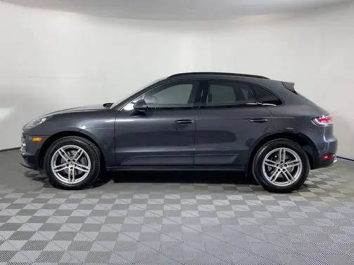 2019 Porsche Macan AWD photo