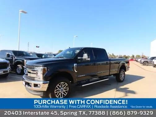 2019 Ford F-350 Super Duty LARIAT 4WD photo