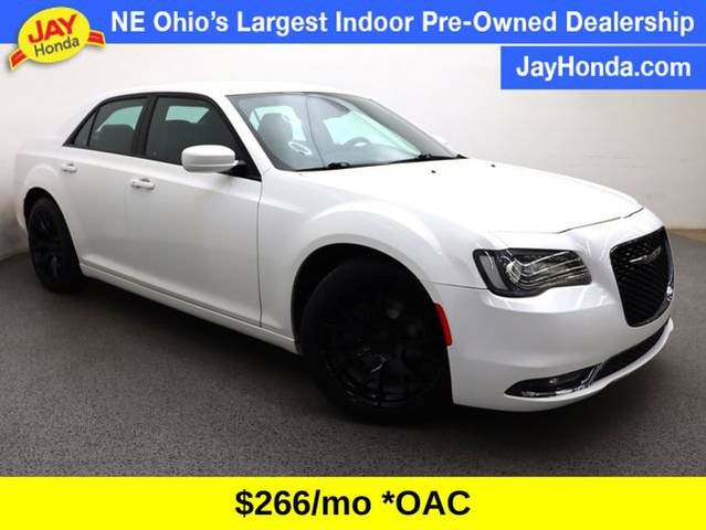 2019 Chrysler 300 300S RWD photo