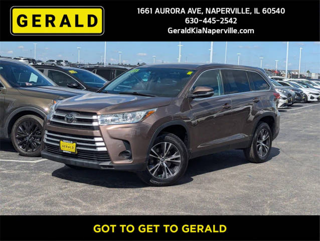 2019 Toyota Highlander LE FWD photo