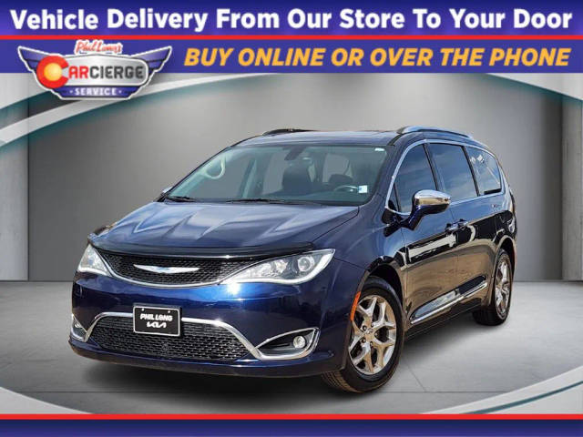 2018 Chrysler Pacifica Minivan Limited FWD photo