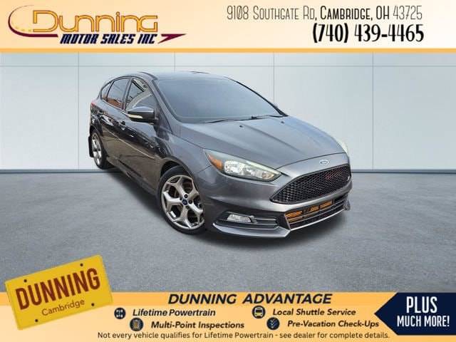 2016 Ford Focus ST FWD photo