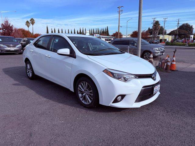 2015 Toyota Corolla LE Premium FWD photo