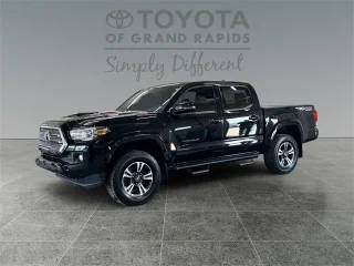 2017 Toyota Tacoma TRD Sport 4WD photo