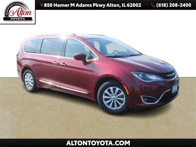 2019 Chrysler Pacifica Minivan Touring L FWD photo