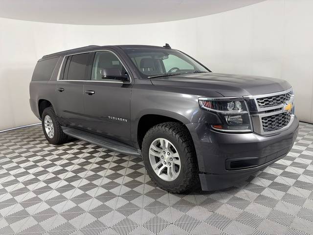 2017 Chevrolet Suburban LS 4WD photo
